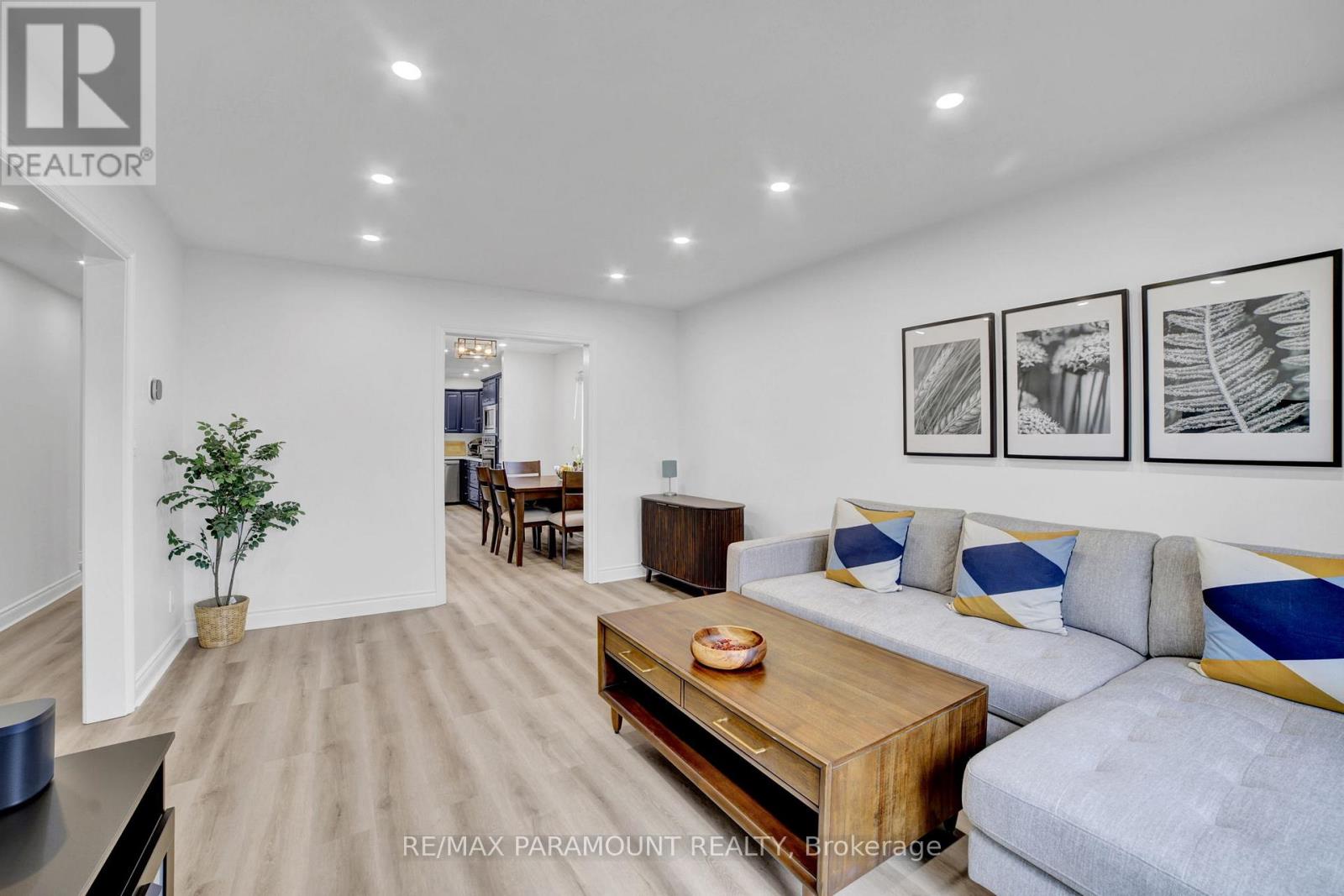2641 CAVENDISH DRIVE - 11