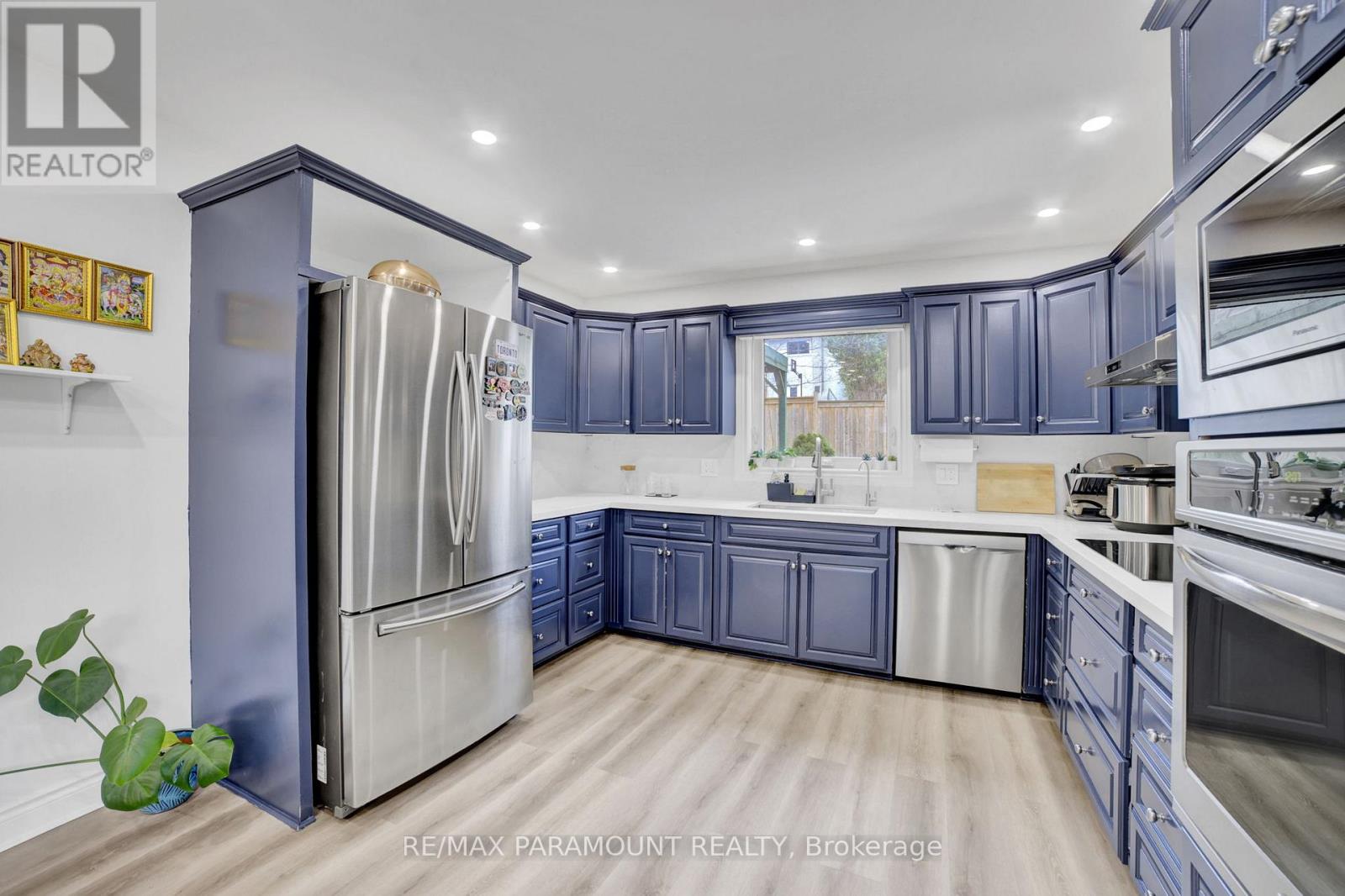 2641 CAVENDISH DRIVE - 13