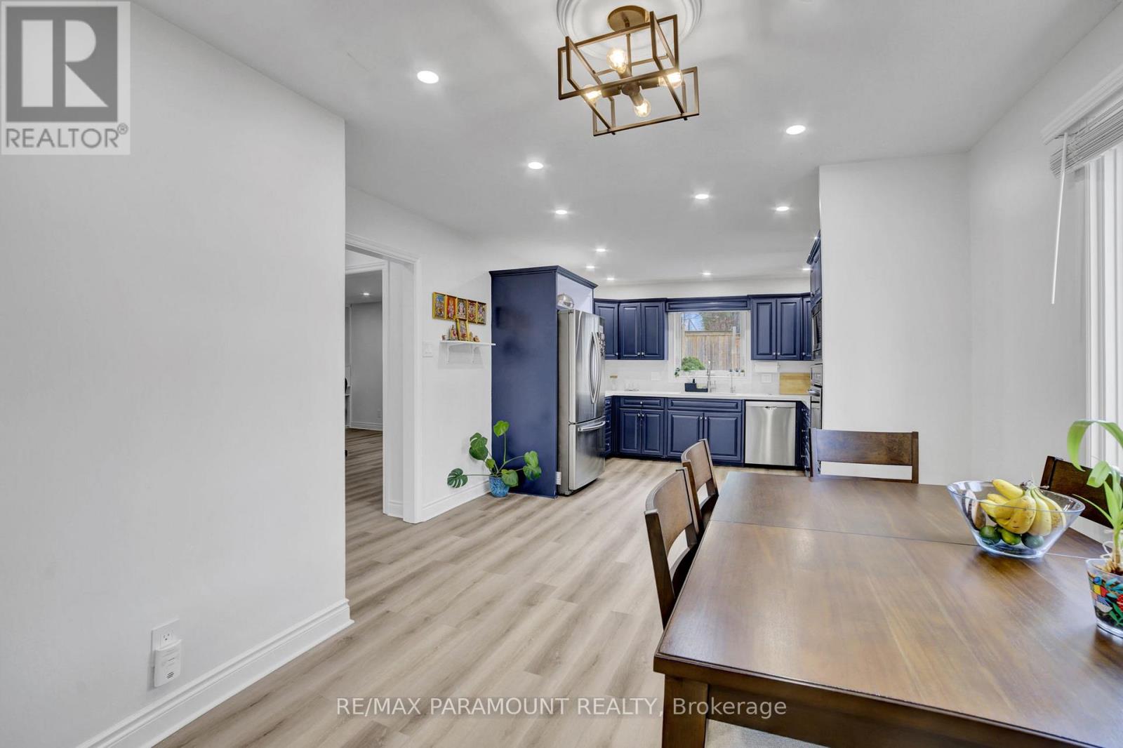 2641 CAVENDISH DRIVE - 17