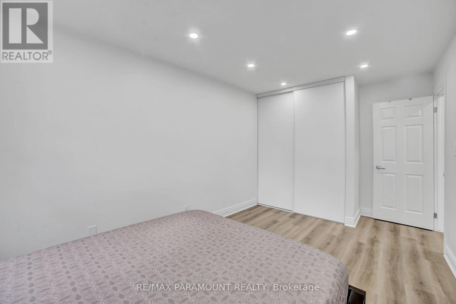 2641 CAVENDISH DRIVE - 33