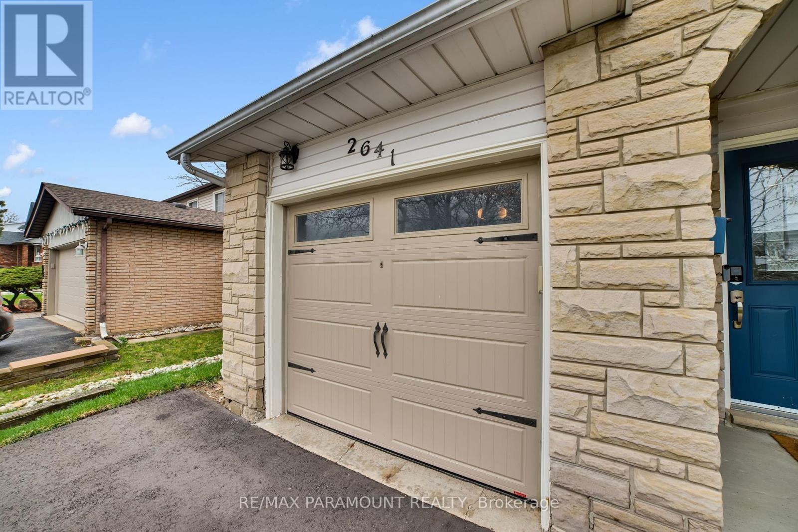 2641 CAVENDISH DRIVE - 38