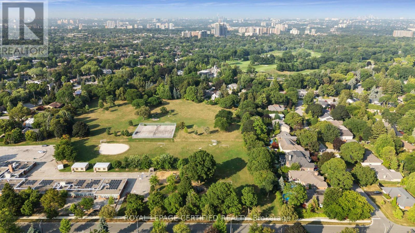462 THE KINGSWAY - 28