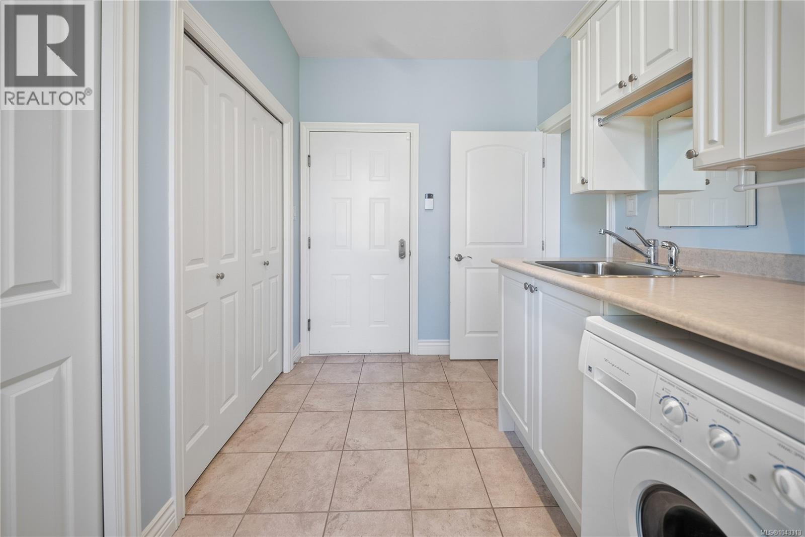 3595 Elginwood Pl - 62