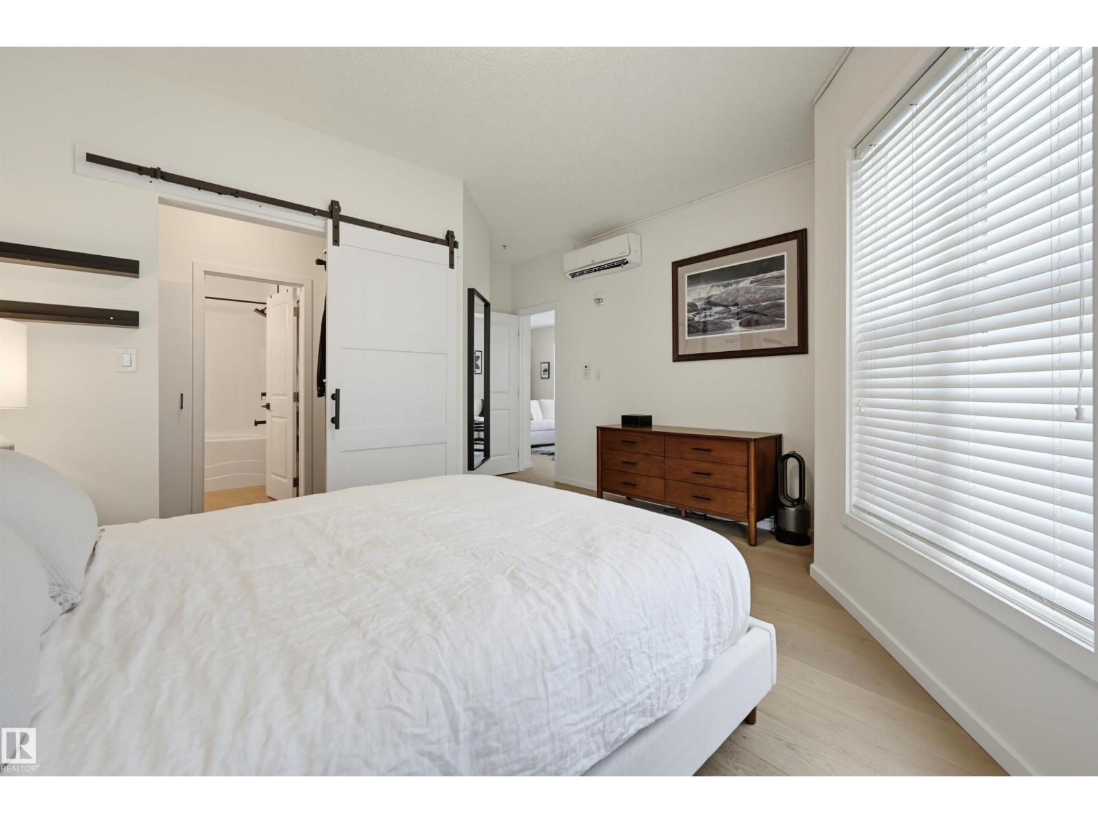 #403 9910 111 ST NW - 16