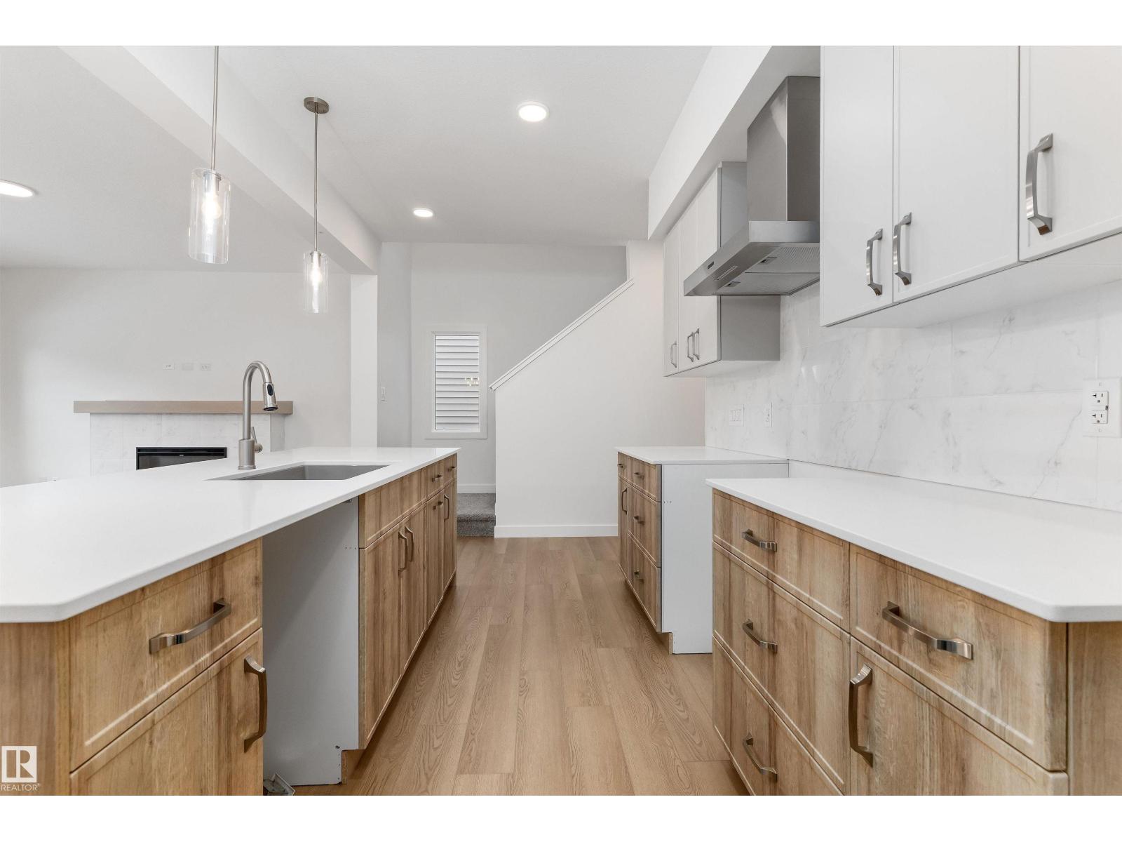 2728 194 ST NW - 8