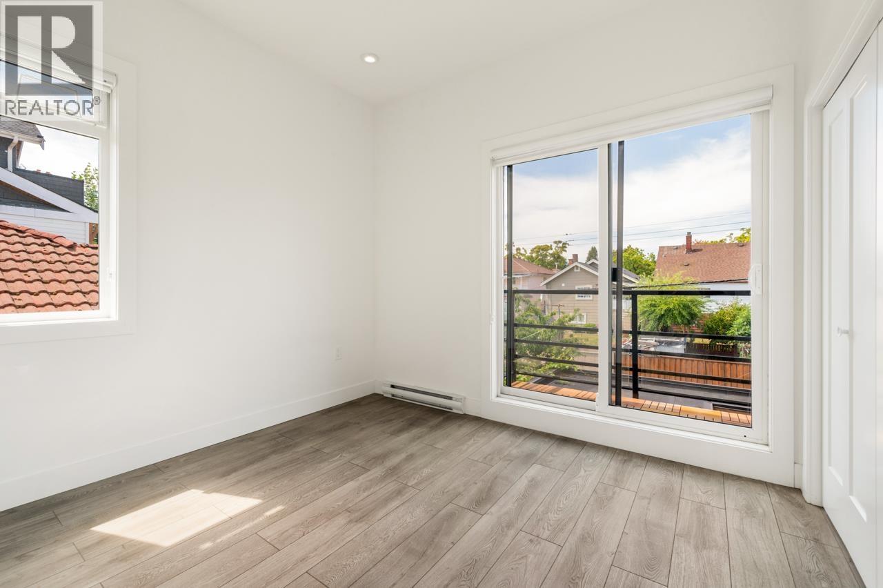 3 Bed, 2 Bath House for Sale in Vancouver – 5043 CHAMBERS STREET, Vancouver – MLS# R3149504 - Image 13