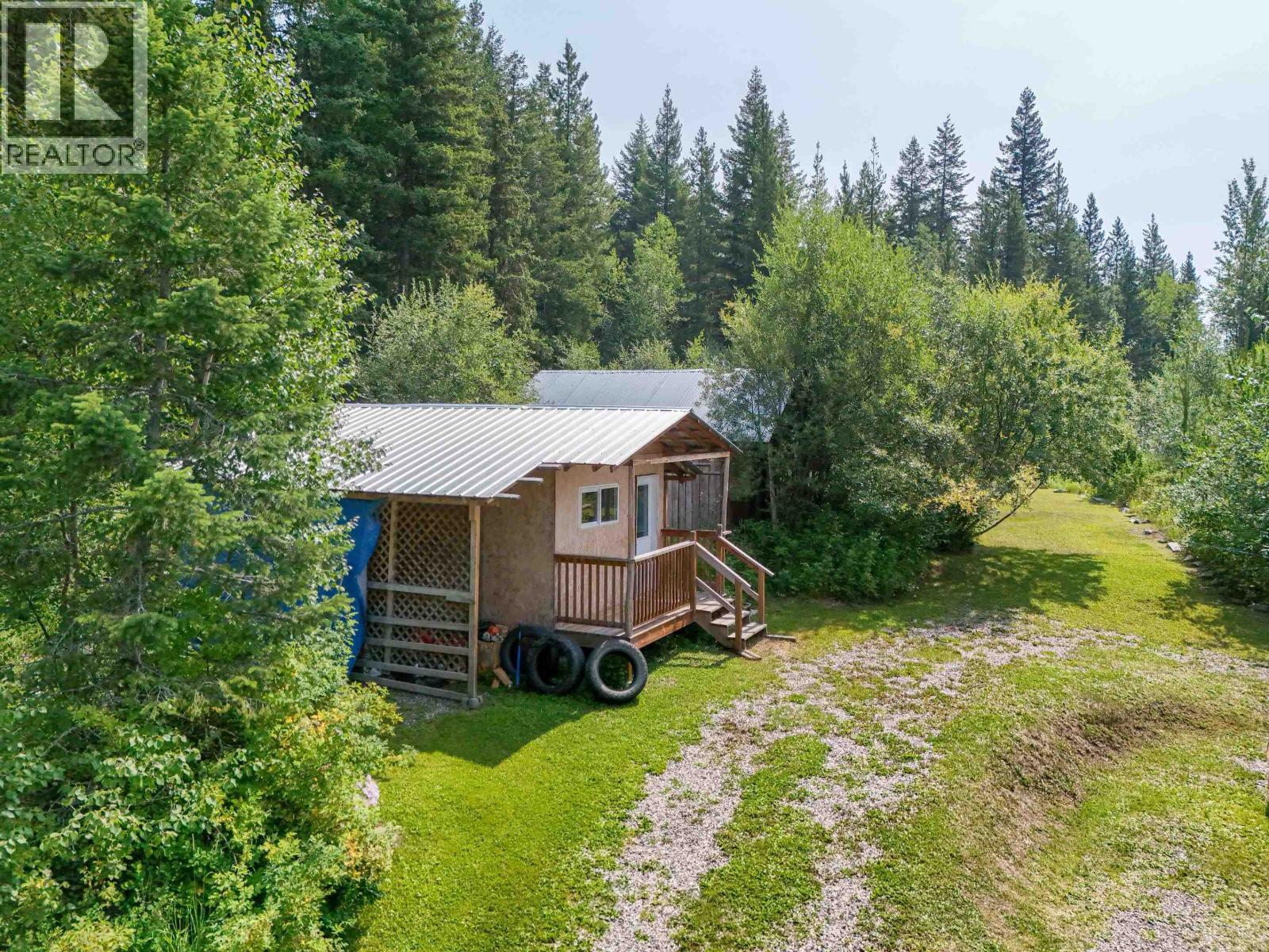 3861 HILLCREST ROAD - 27