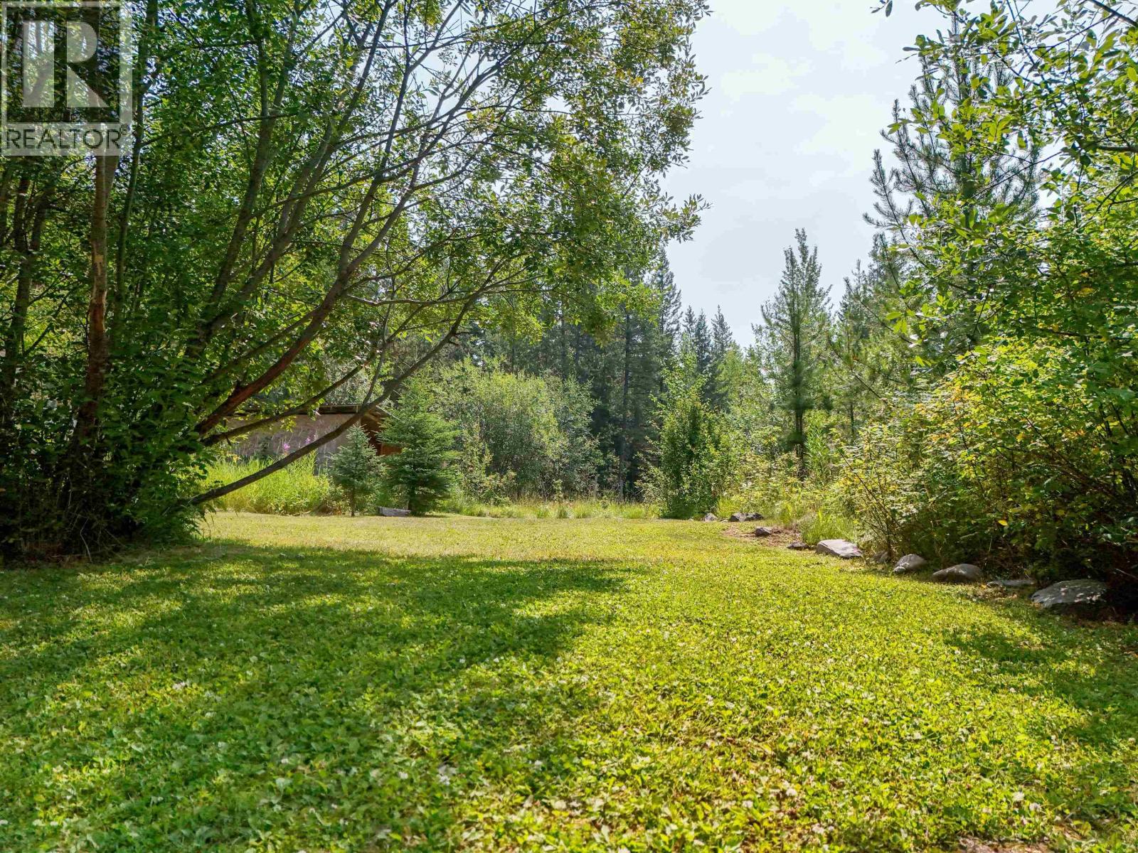 3861 HILLCREST ROAD - 29