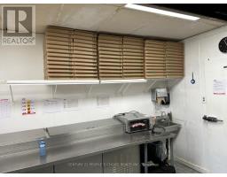 1756 Lawrence Avenue E, Toronto, ON M1R2Y7 Photo 8