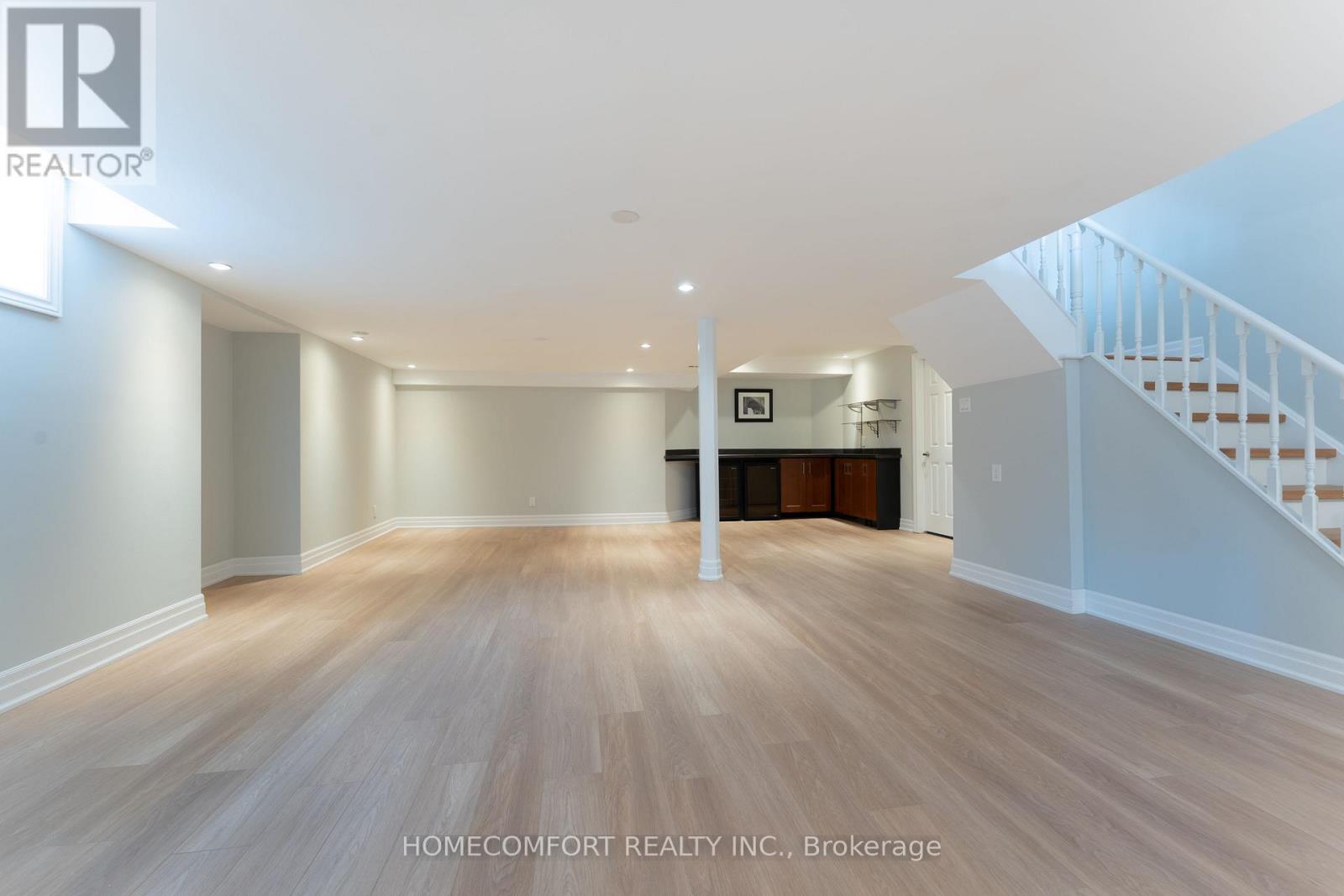 68 GRACE CRESCENT - 35