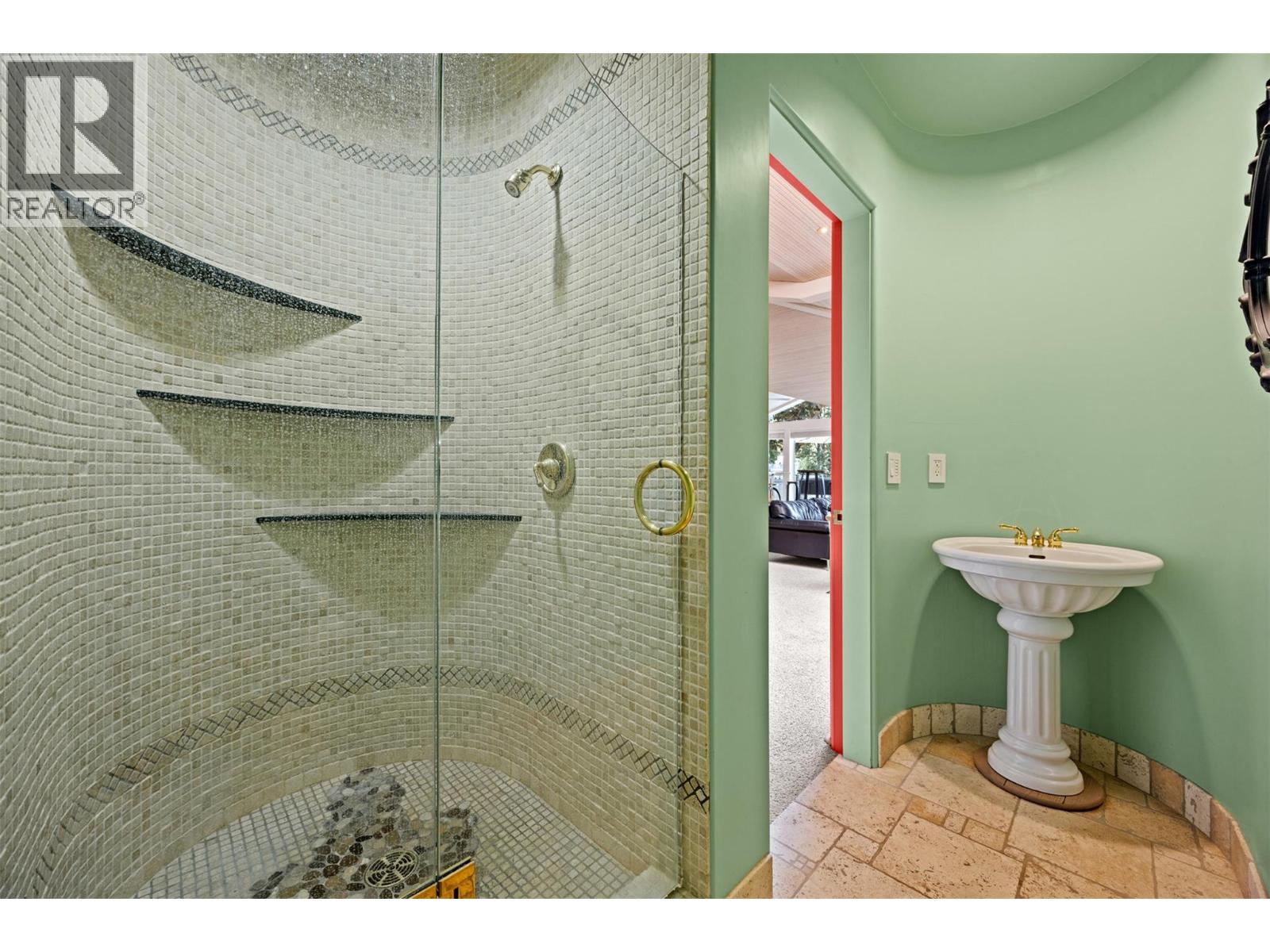 #1 379 Collett Road - 43