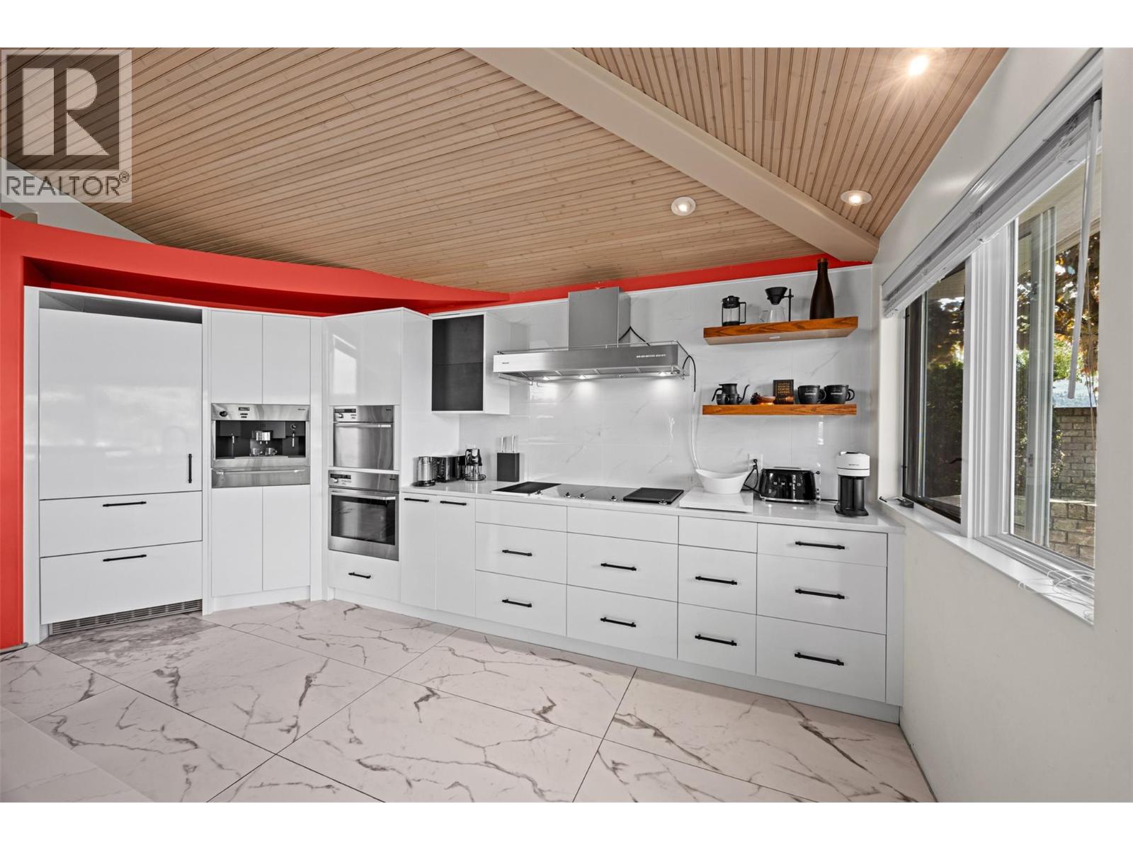 #1 379 Collett Road - 27