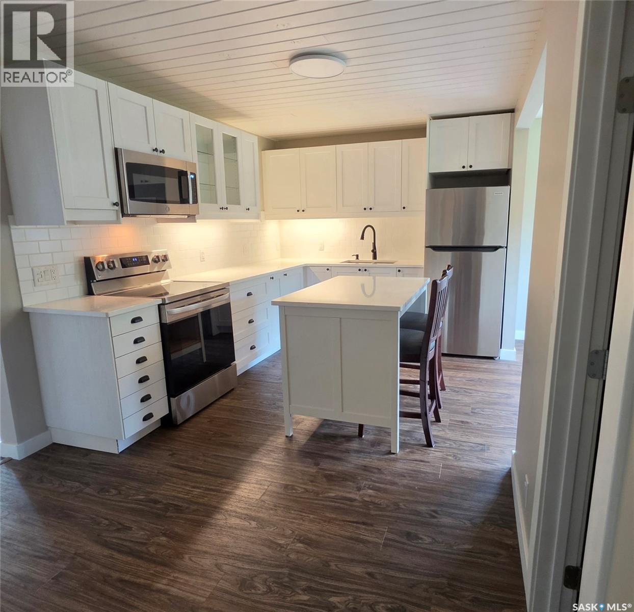 223 3rd STREET NE - Image 4