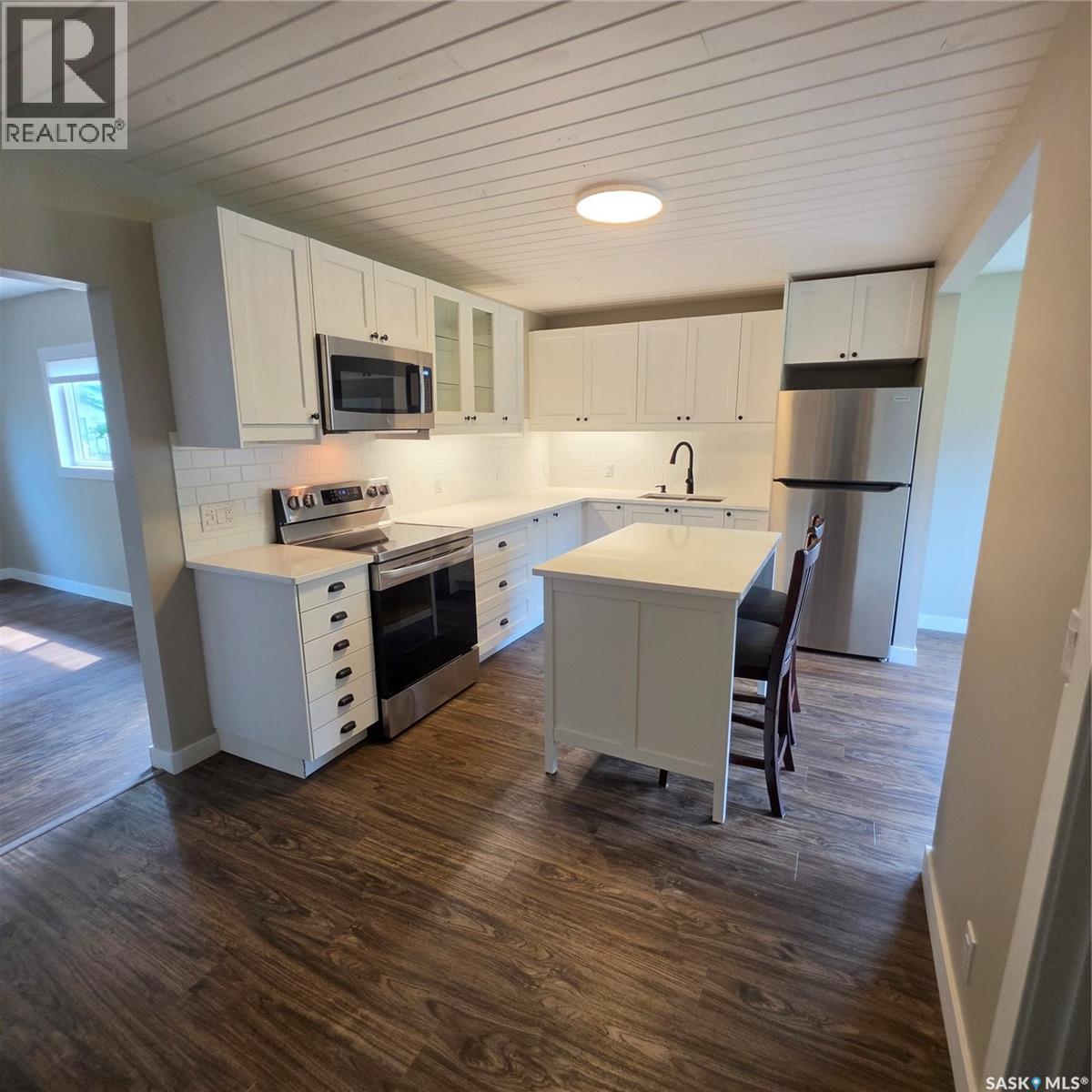 223 3rd STREET NE - Image 6