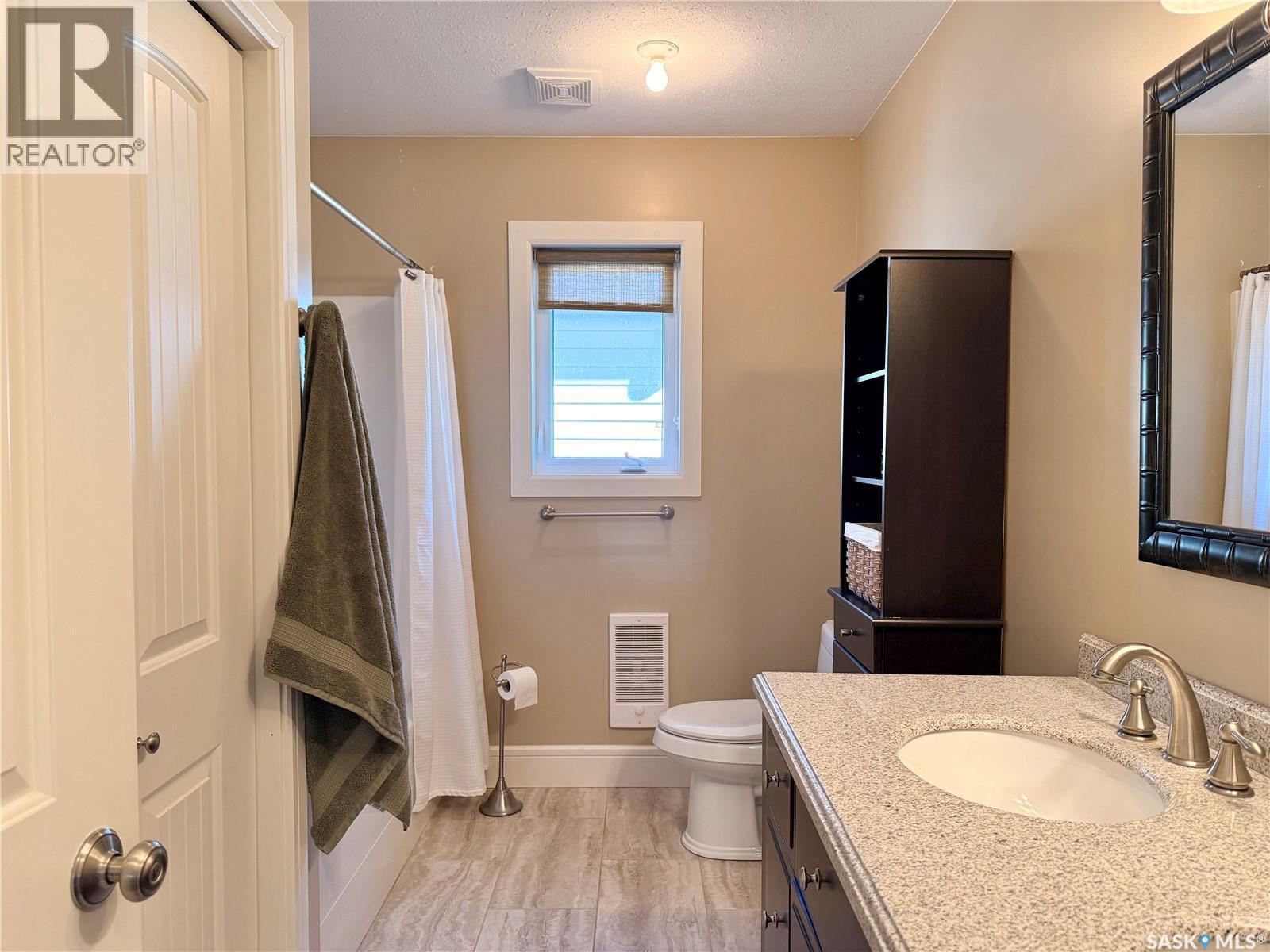 524 Vivian BAY - Image 25