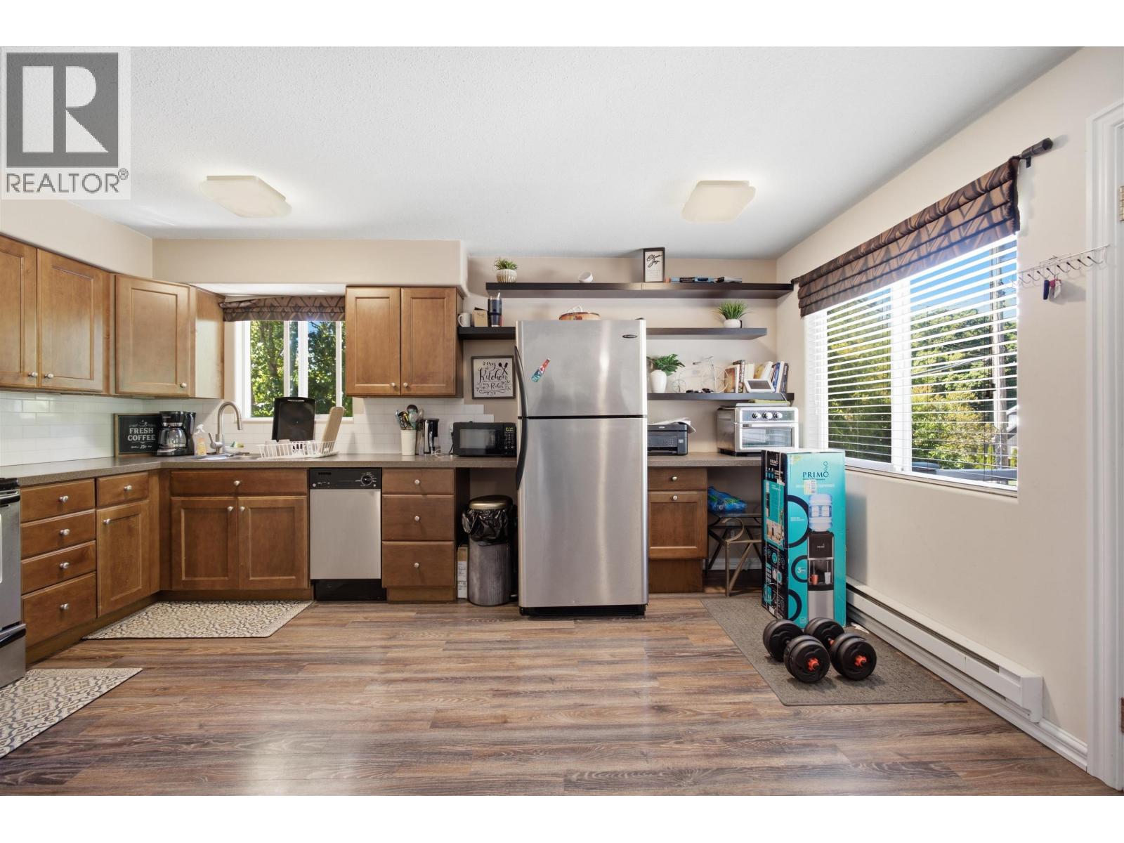 4449 PARK AVENUE - 5