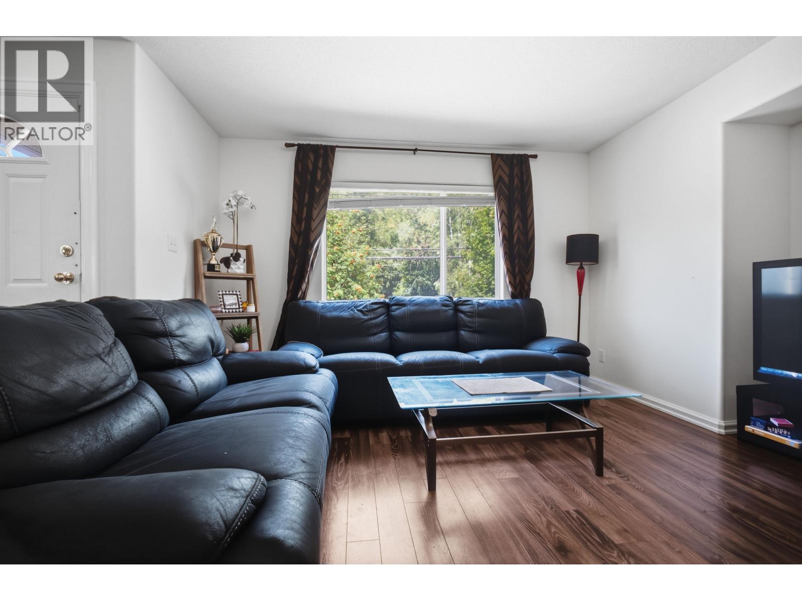 4449 PARK AVENUE - 3