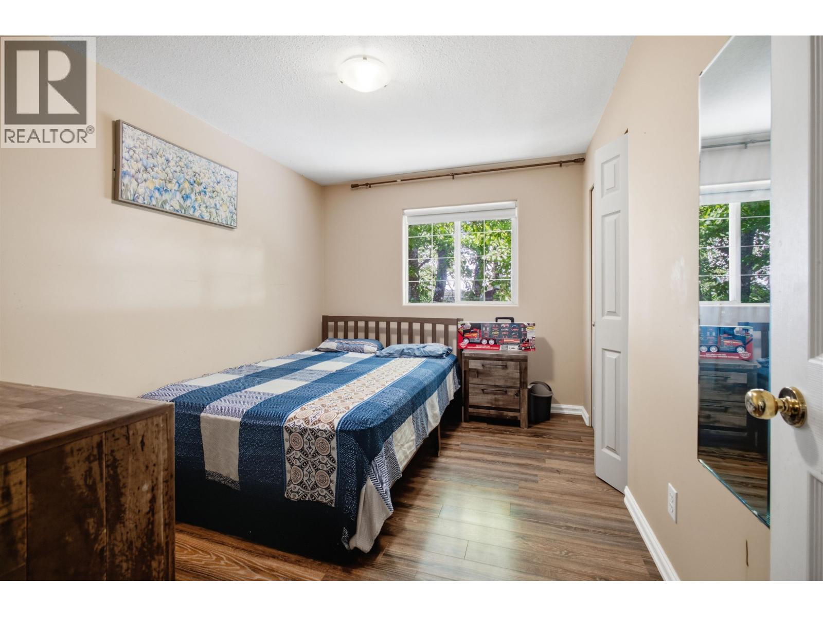 4449 PARK AVENUE - 6
