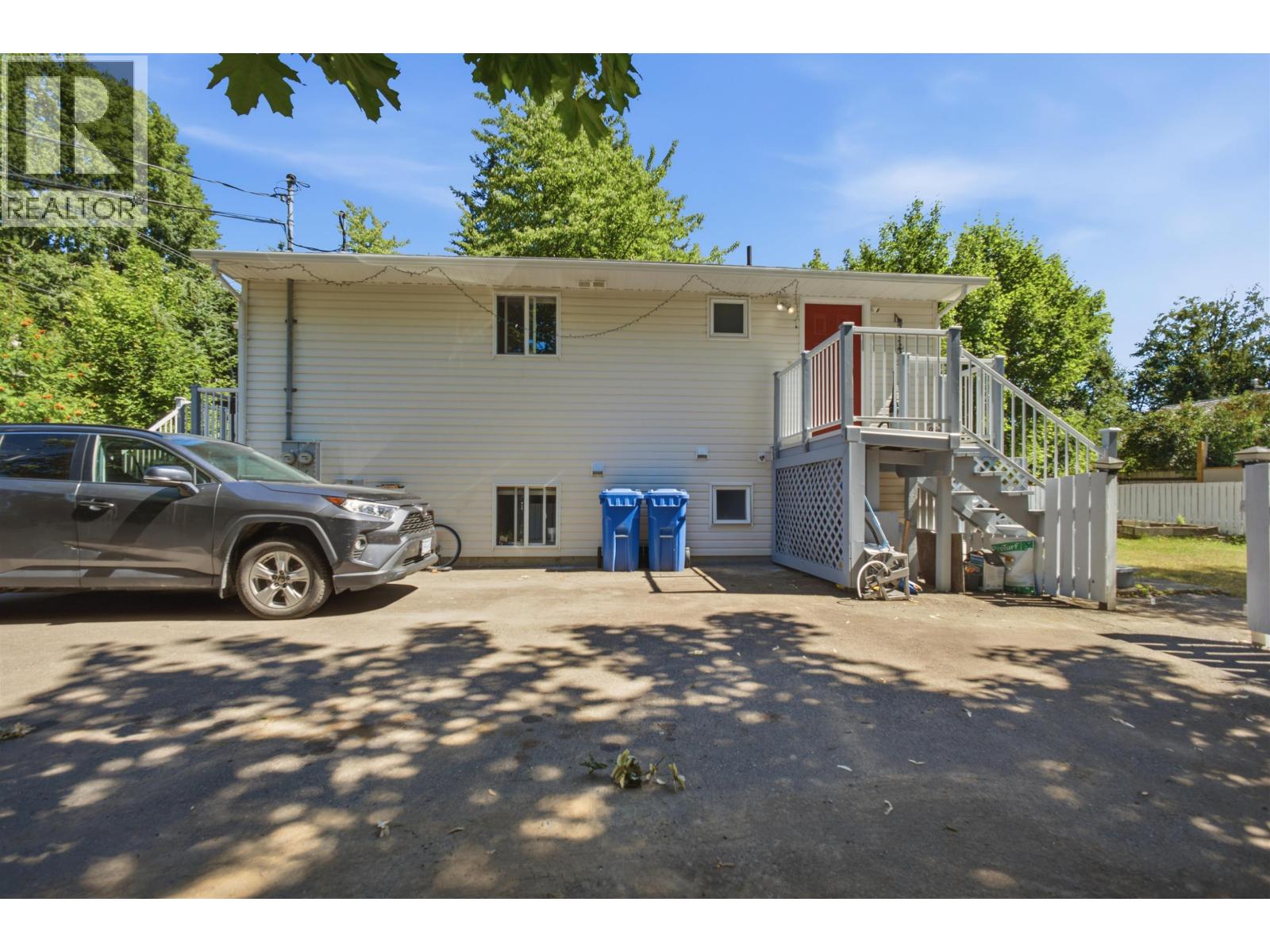 4449 PARK AVENUE - 18