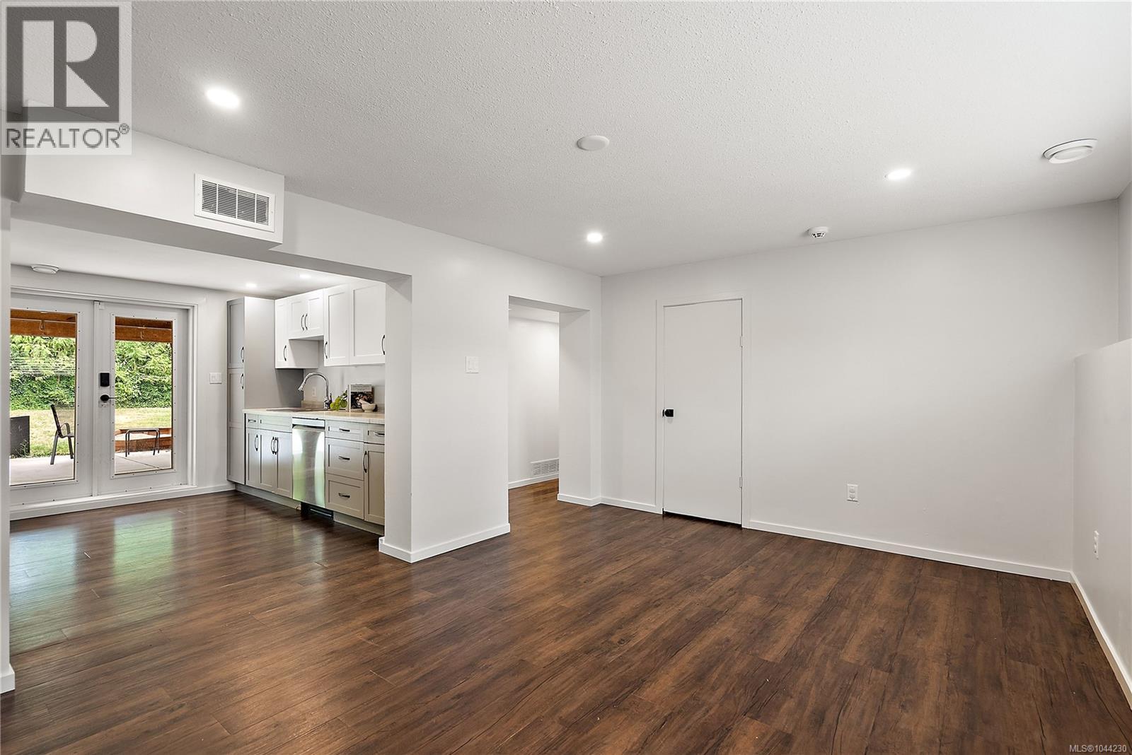 3053 Jenner Rd - 22