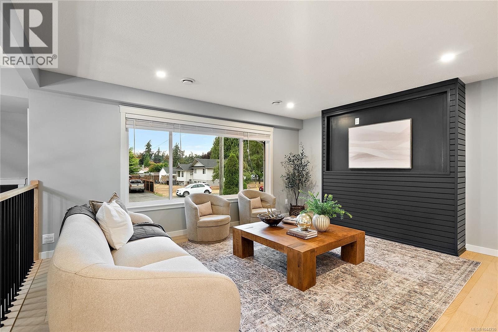 3053 Jenner Rd - 4