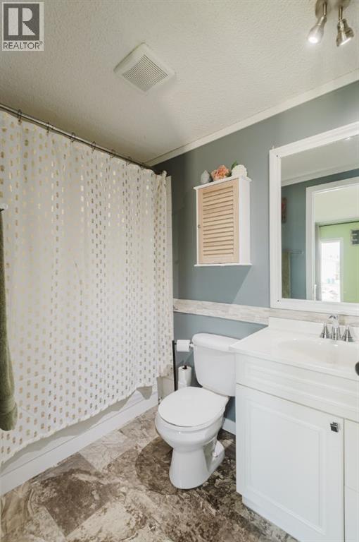9709 107 Avenue - 7