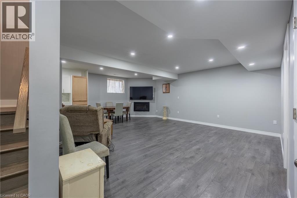 9 PURSEL Street - Image 19