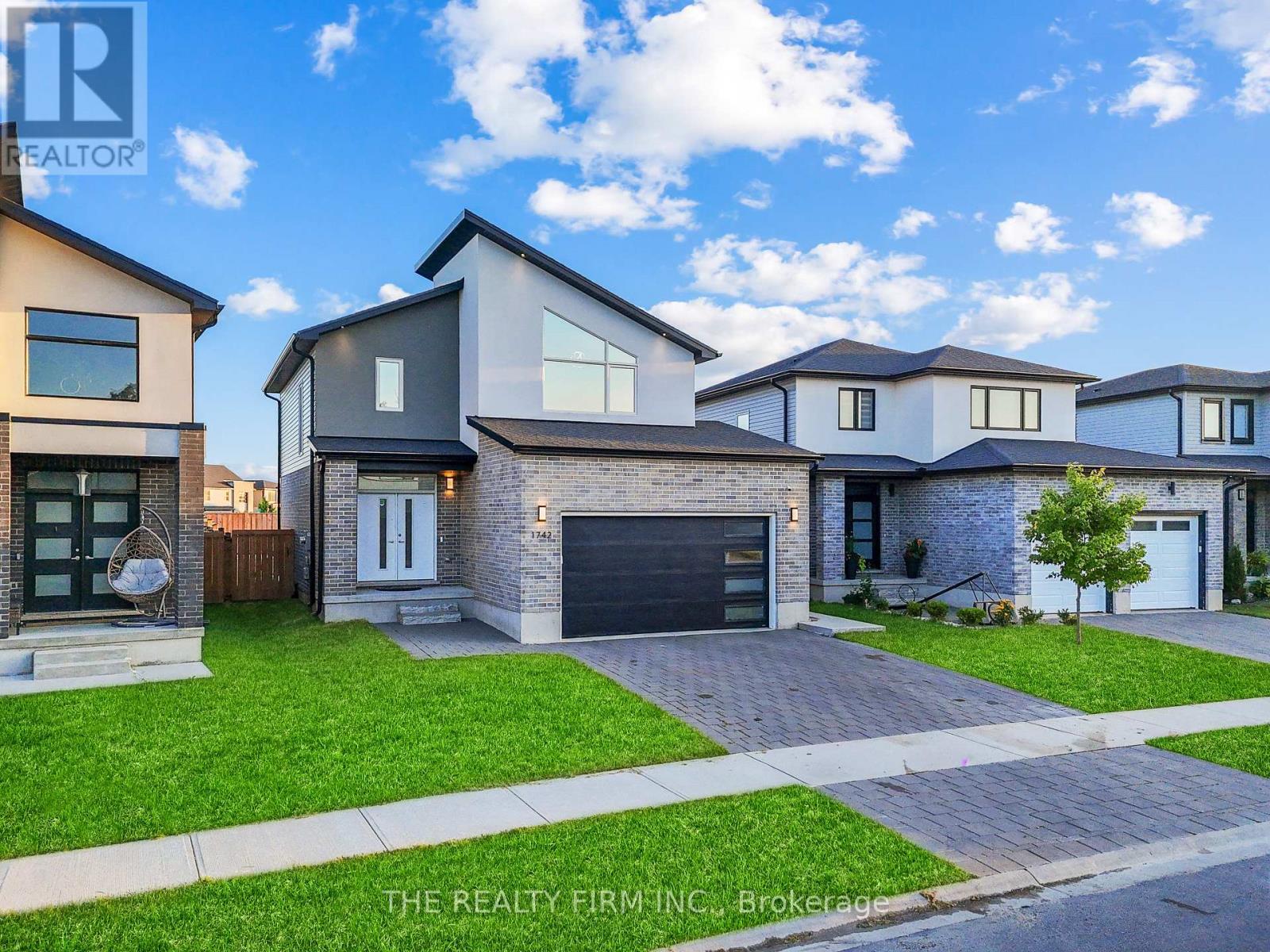 1742 APPLEROCK AVENUE - 2