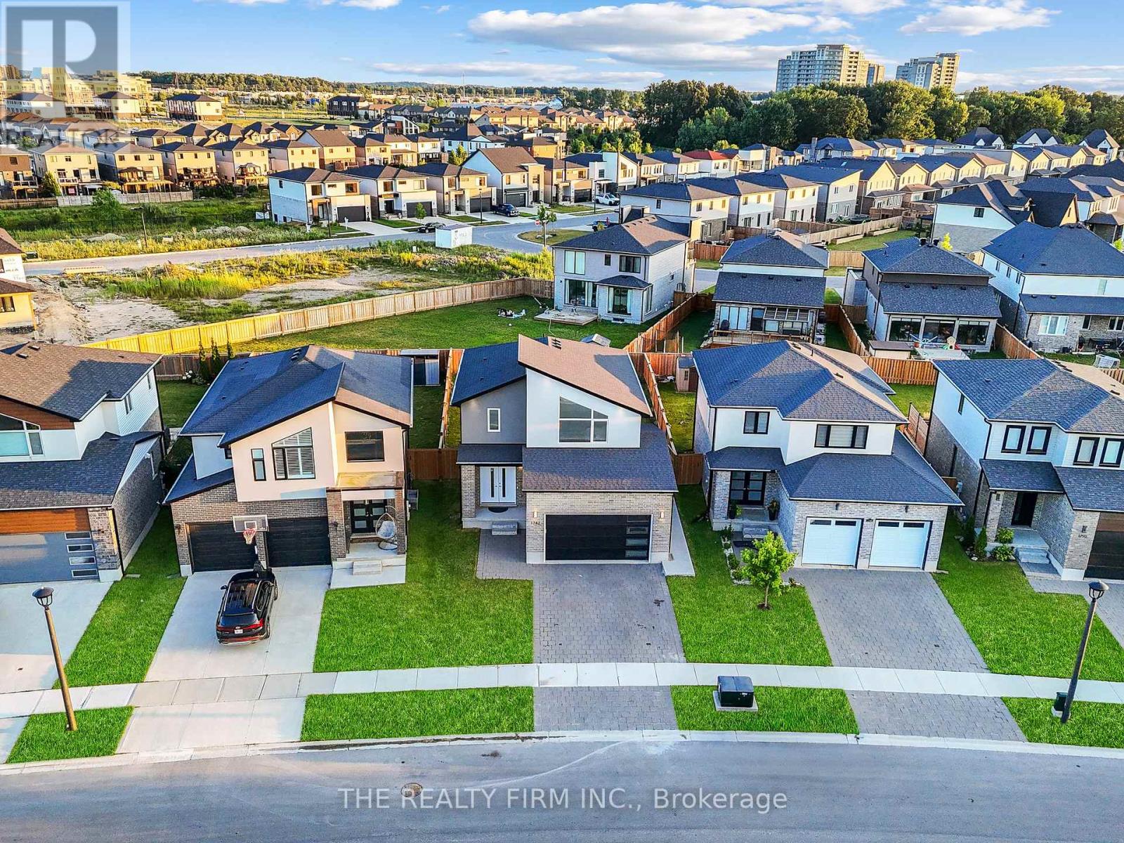 1742 APPLEROCK AVENUE - 4