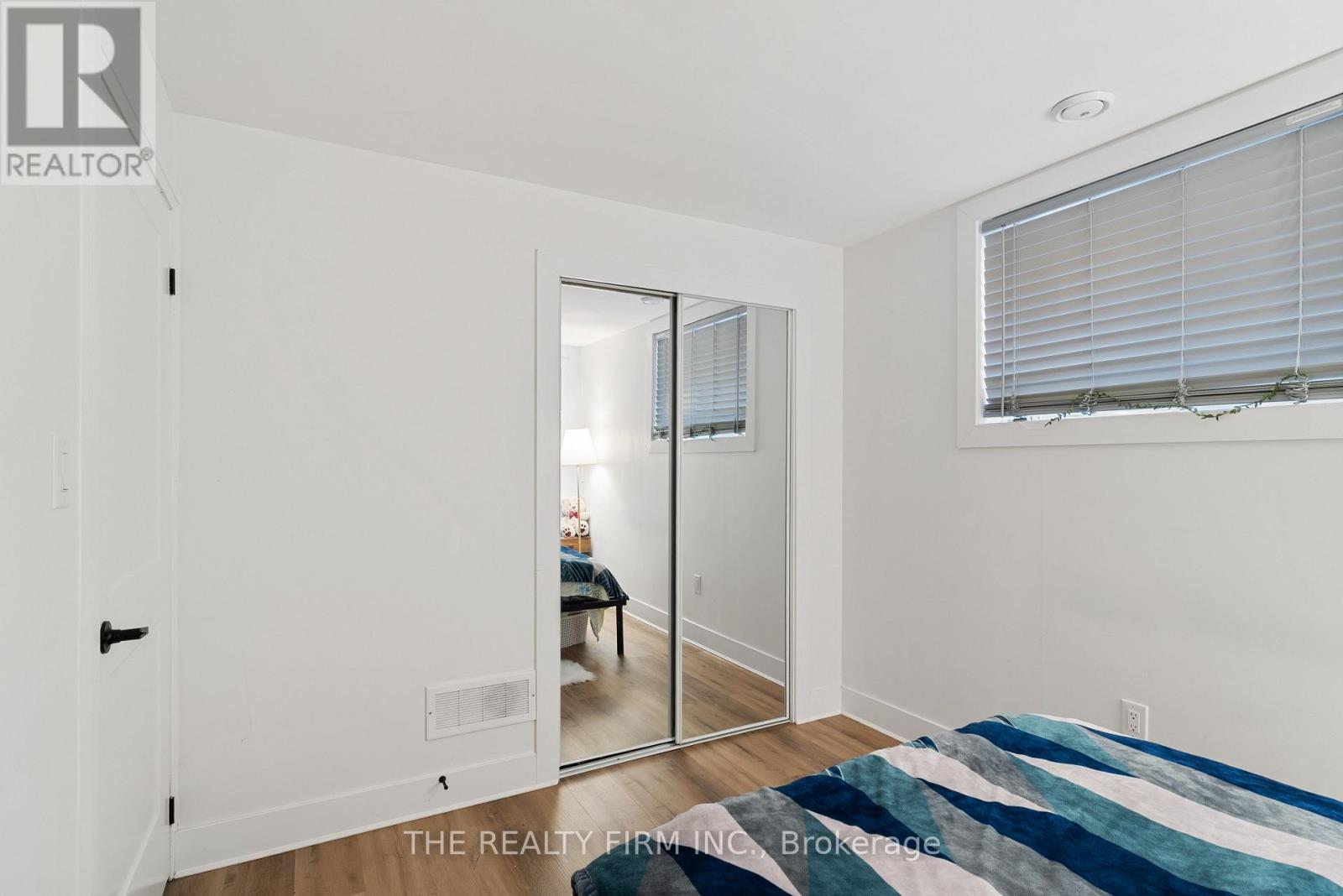 1742 APPLEROCK AVENUE - 40