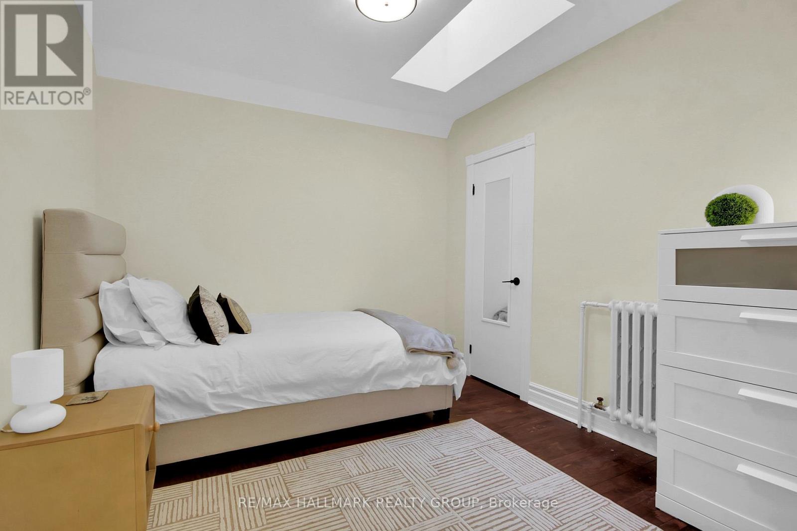24 MORRIS STREET - 17