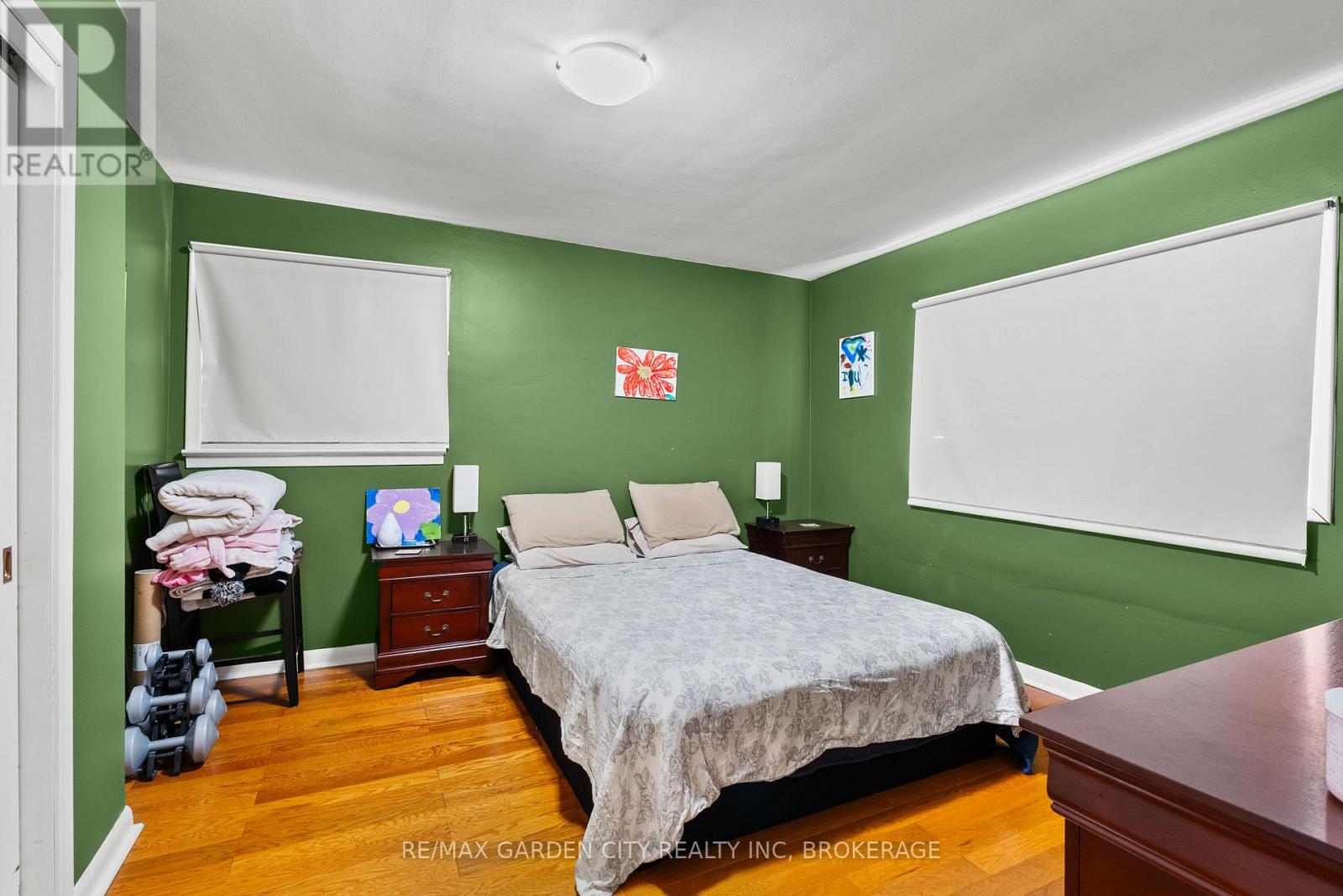 36 ROSE AVENUE - 14