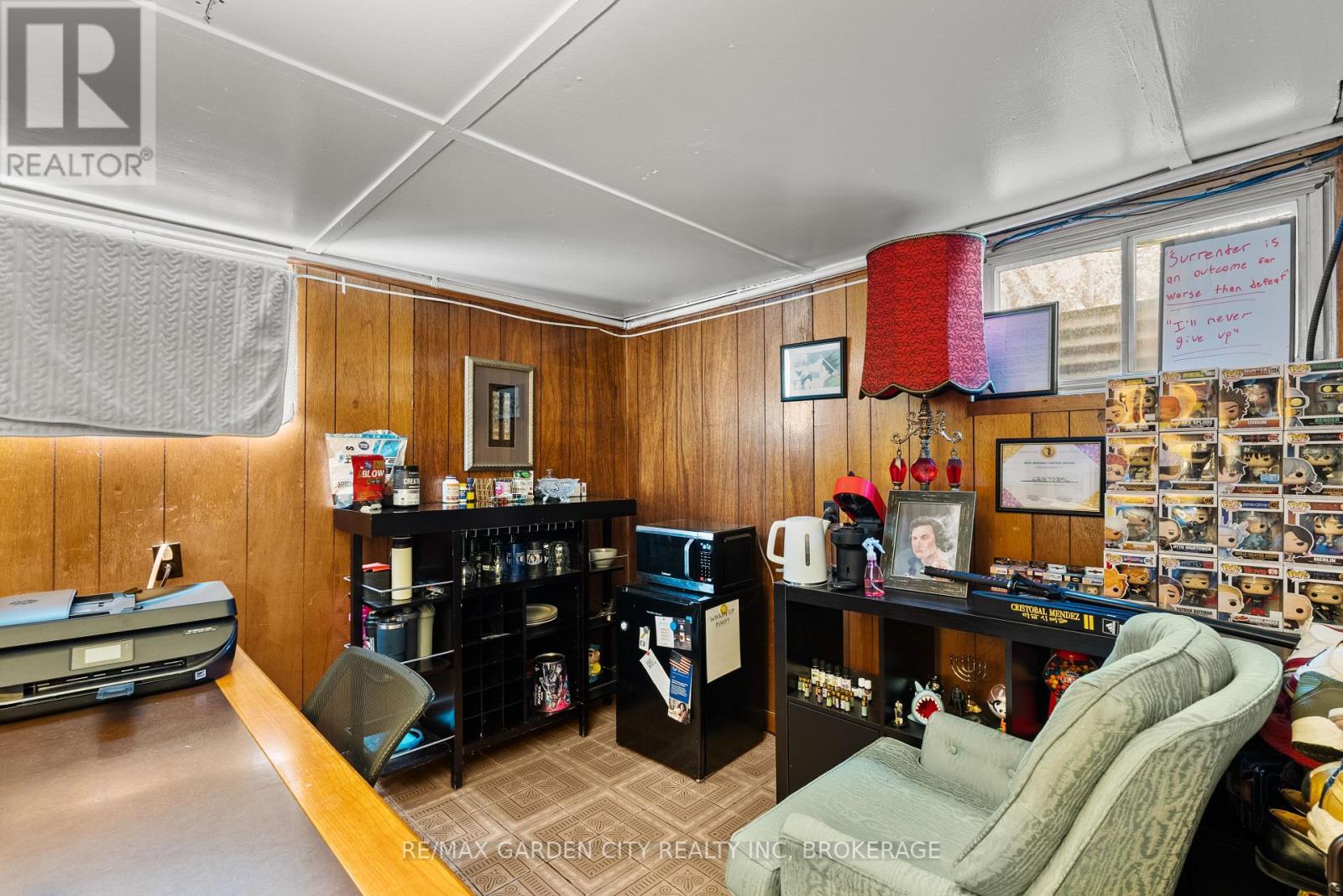 36 ROSE AVENUE - 21