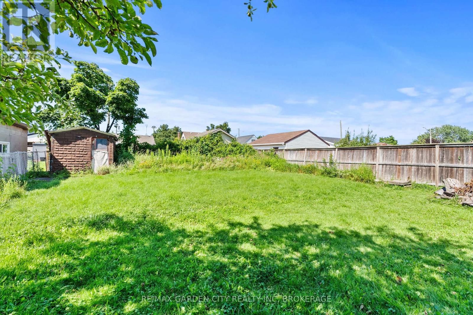 36 ROSE AVENUE - 28