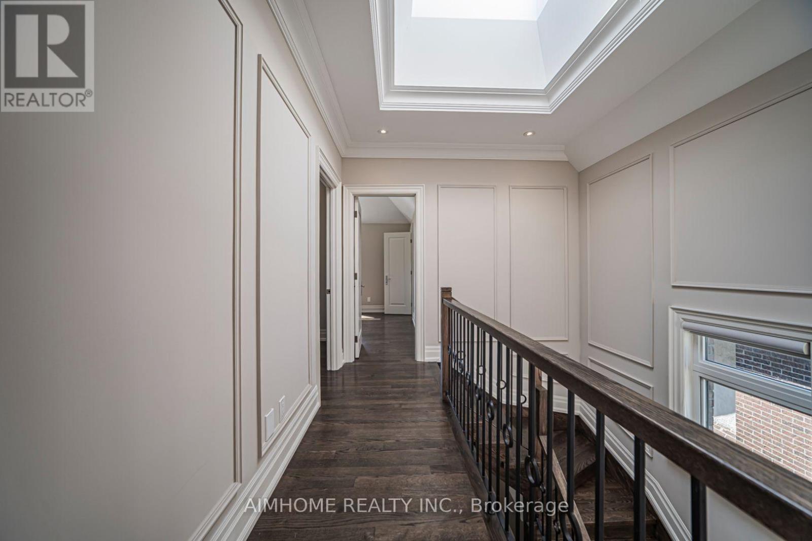 212 HOLLYWOOD AVENUE - 26