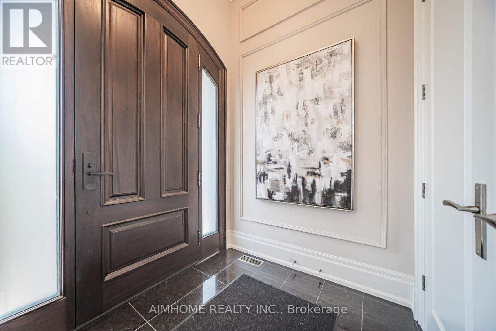 212 HOLLYWOOD AVENUE - 3
