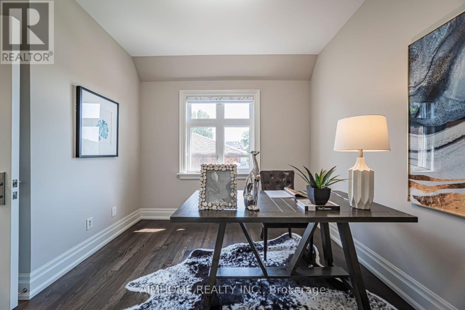 212 HOLLYWOOD AVENUE - 42