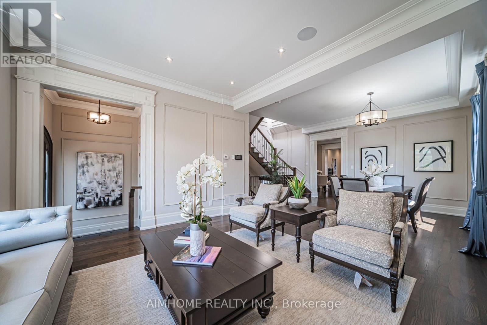 212 HOLLYWOOD AVENUE - 6