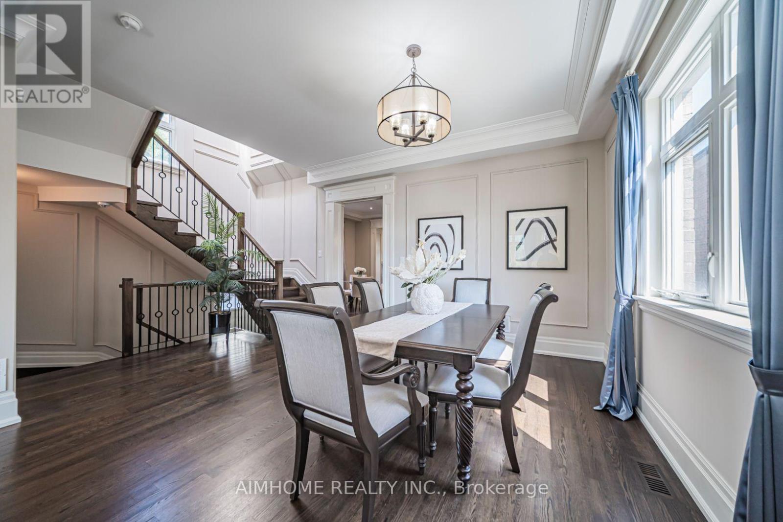 212 HOLLYWOOD AVENUE - 8
