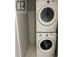 409 - 270 Wellington Street W, Toronto, ON M5V3P5 Photo 21