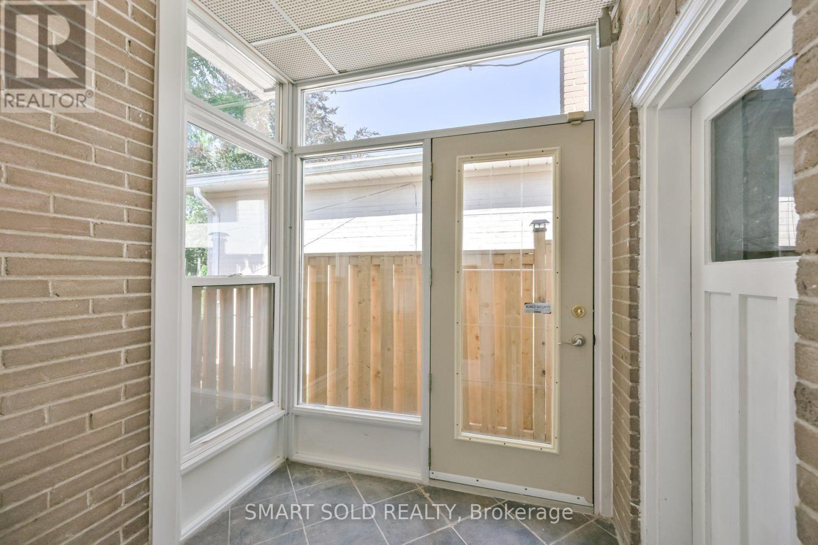 158 YORK MILLS ROAD - Image 23