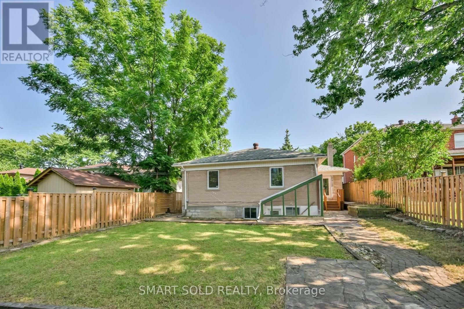 158 YORK MILLS ROAD - Image 35