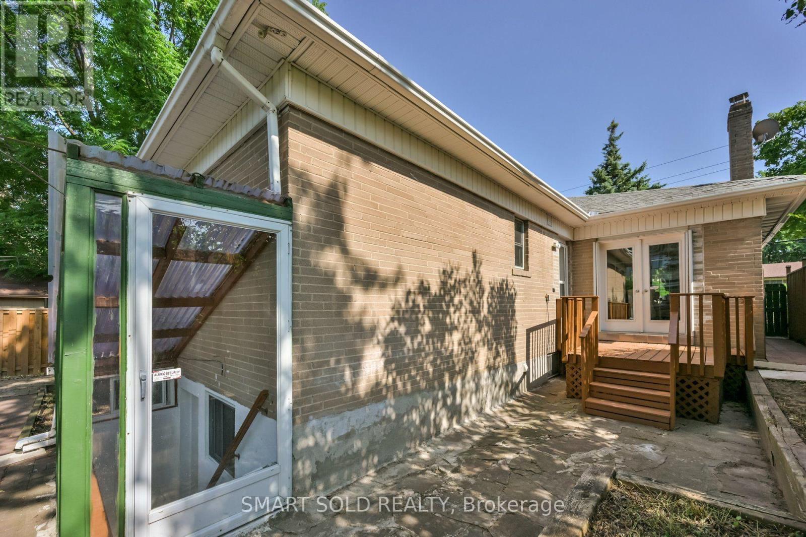 158 YORK MILLS ROAD - Image 38