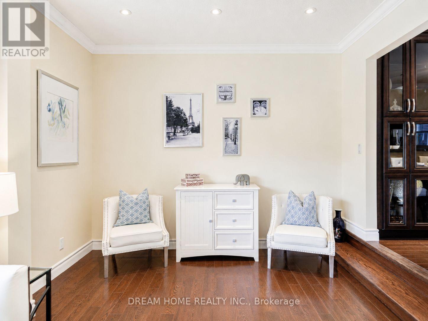 811 HUNTINGWOOD DRIVE - 11