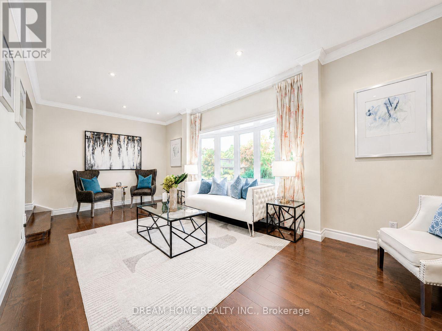 811 HUNTINGWOOD DRIVE - 12