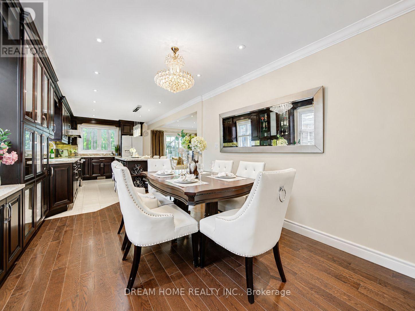 811 HUNTINGWOOD DRIVE - 25