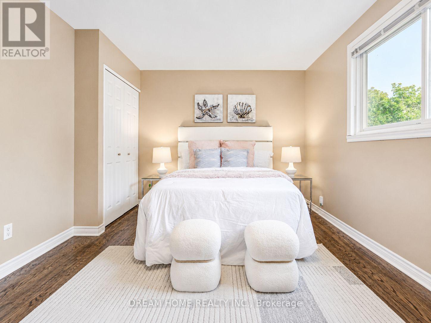 811 HUNTINGWOOD DRIVE - 38