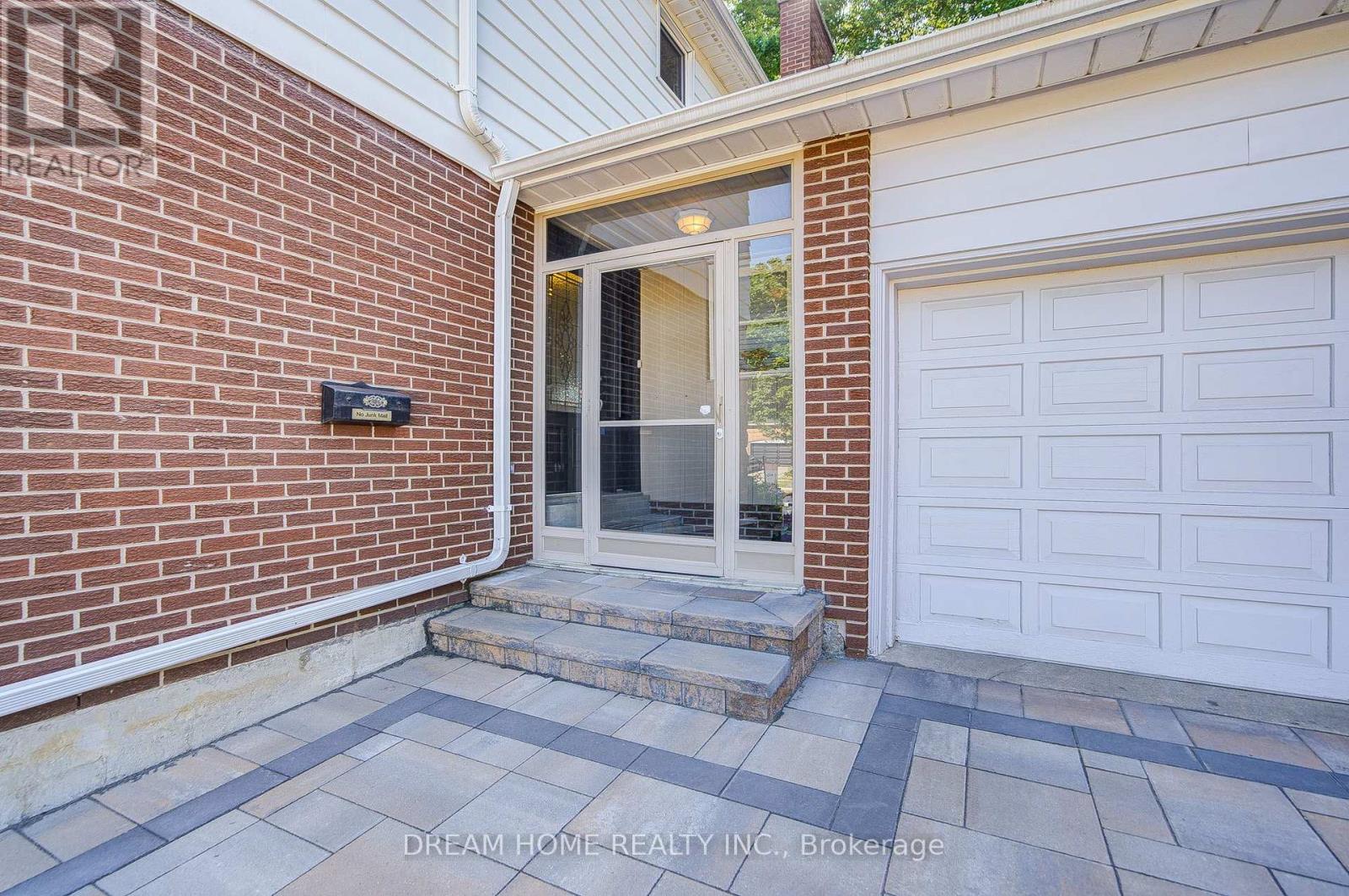 811 HUNTINGWOOD DRIVE - 4