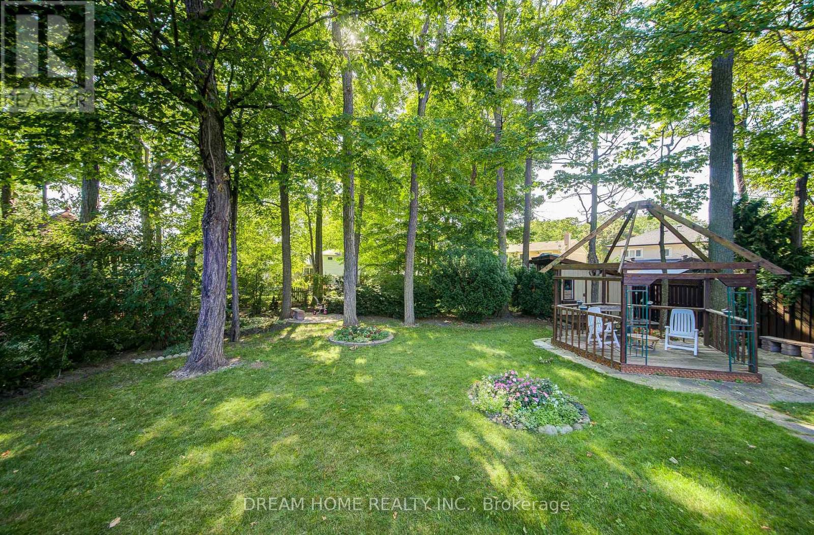 811 HUNTINGWOOD DRIVE - 46
