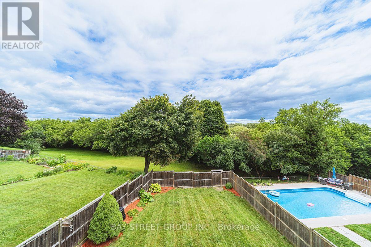 338 PRINCE OF WALES DRIVE - 18